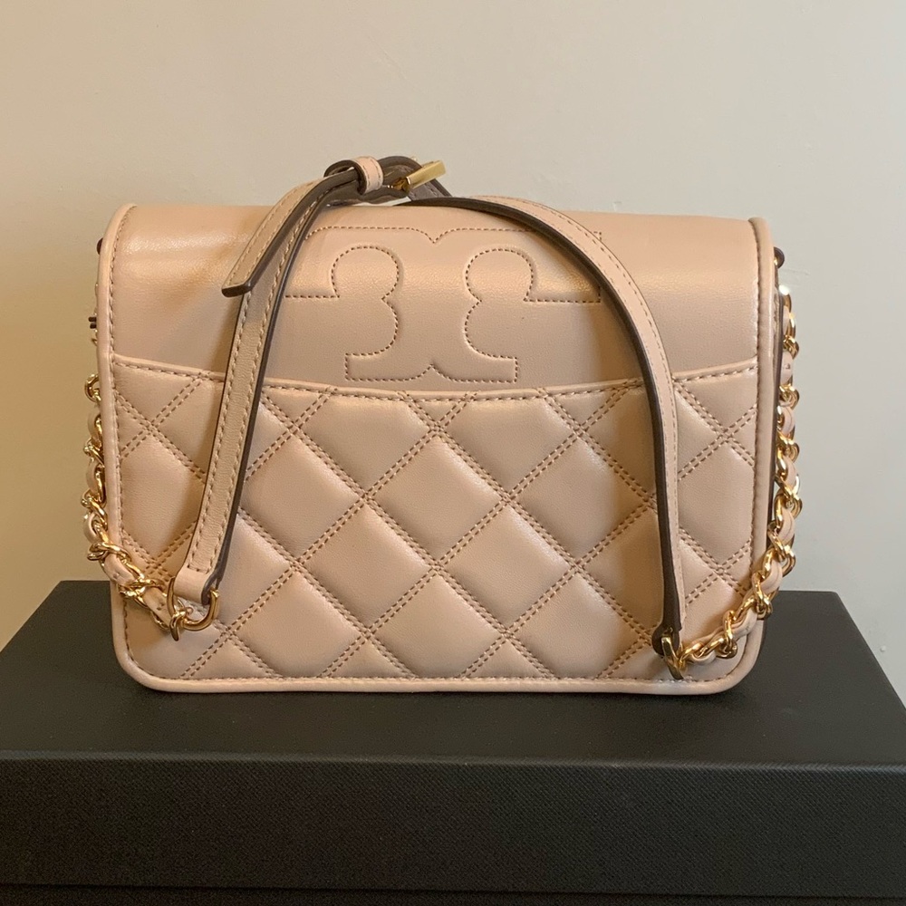 ❤️ Tory Burch Quilted Leather Crossbody Bag